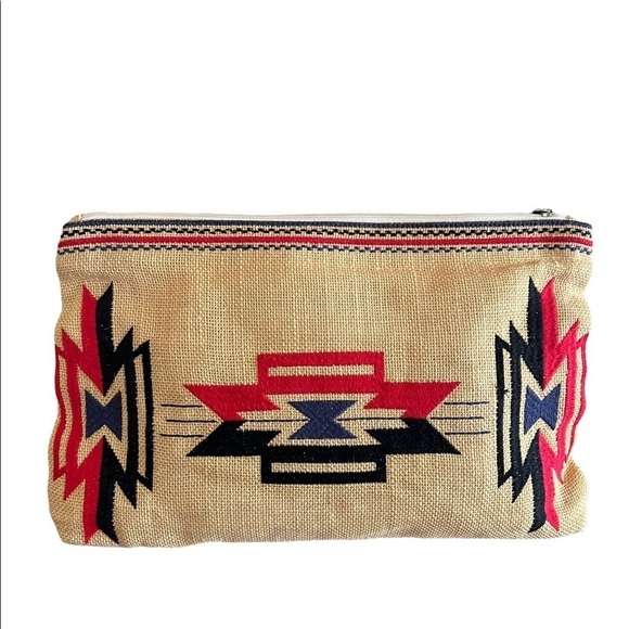 STAR MELA Totsi Jute Aztec Inspired Embroidered Clutch Bag - Picture 3 of 7